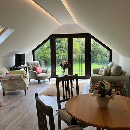 펫워스 The Stable, Grove End Farm 아파트 외부 사진